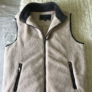 True grit double pile vest